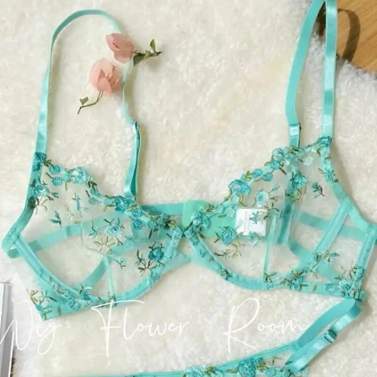 Pure and Sensual Lingerie for Girls, Summer's Super Beautiful Floral Embroidery Sweet and Sexy Mesh Bra, Fresh Flowers