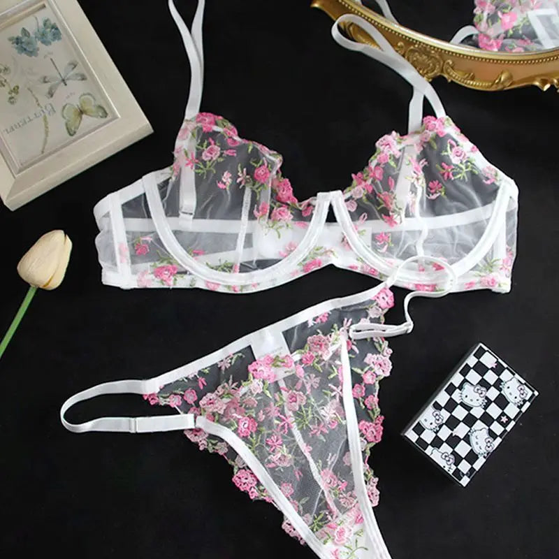 Pure and Sensual Lingerie for Girls, Summer's Super Beautiful Floral Embroidery Sweet and Sexy Mesh Bra, Fresh Flowers