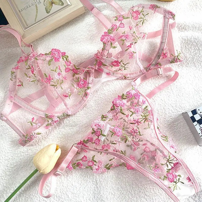 Pure and Sensual Lingerie for Girls, Summer's Super Beautiful Floral Embroidery Sweet and Sexy Mesh Bra, Fresh Flowers